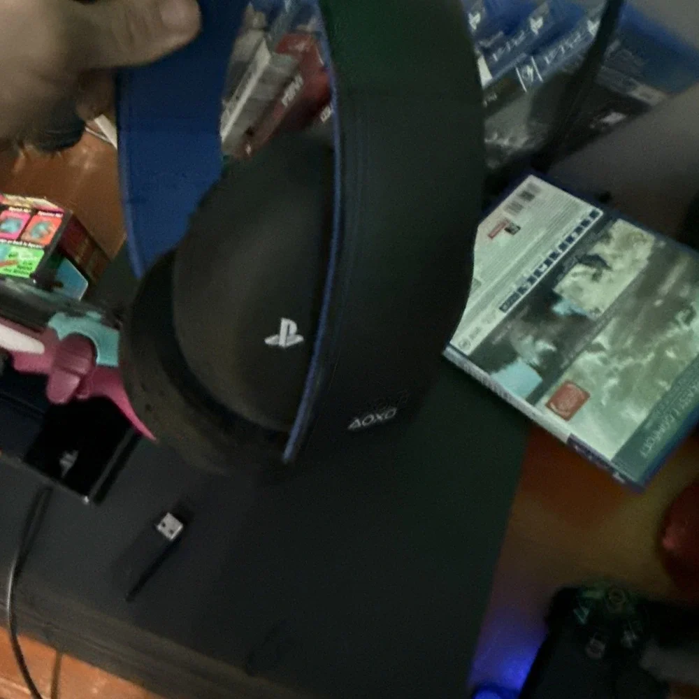 Sony PlayStation 4 Pro 1TB Console 2 Controllers, Headset, Charger Dock 10 Games